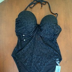 Pour moi one piece bathing suit 32DD